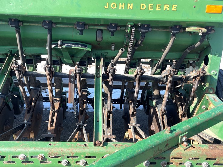john-deere-8200-image-8