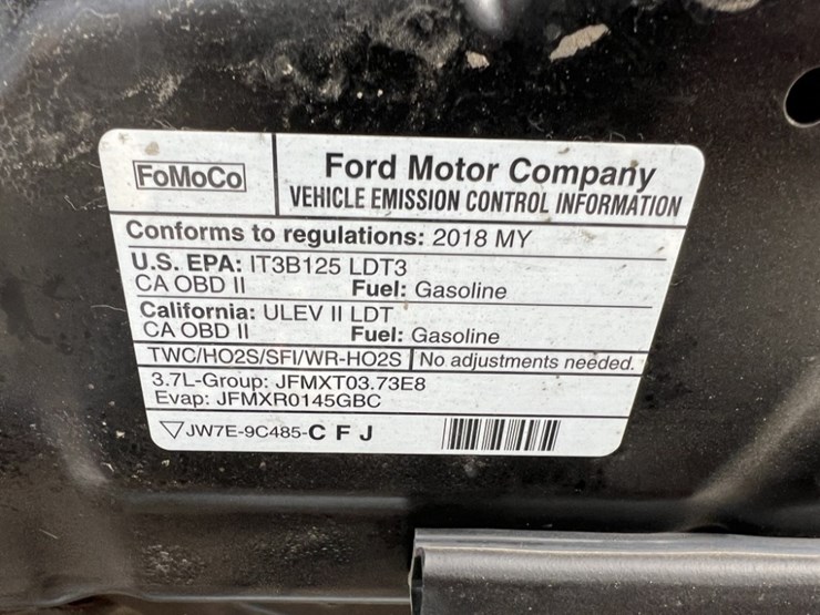 2016-ford-explorer-image-14