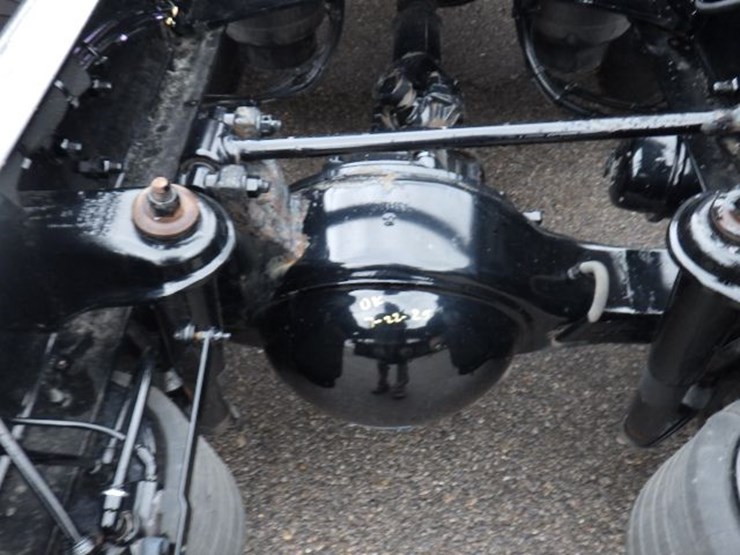 2022-kenworth-t680-image-12