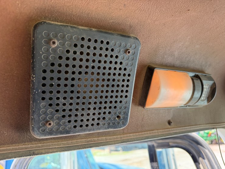 #42453-•-1996-freightliner-daycab-truck-tractor-vin:-1fupdcxb8th744360-image-68