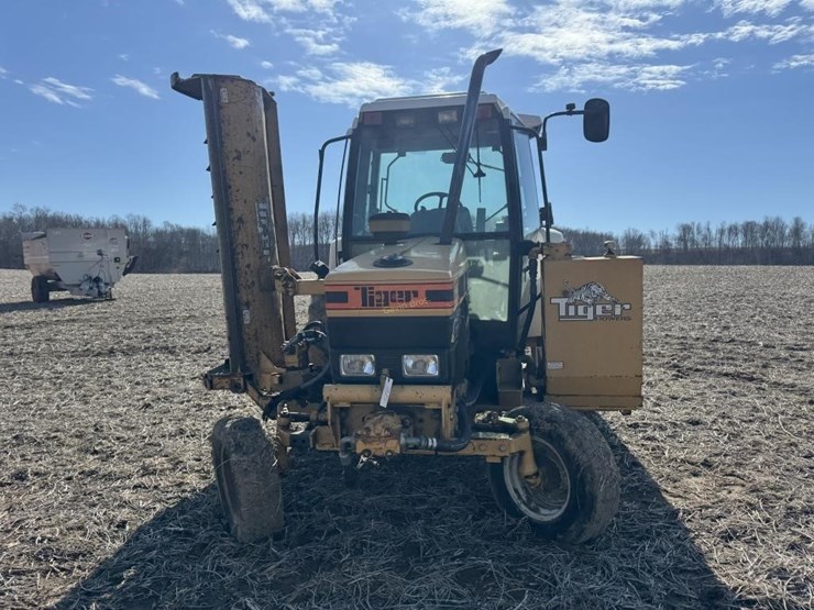 new-holland-7740-image-2