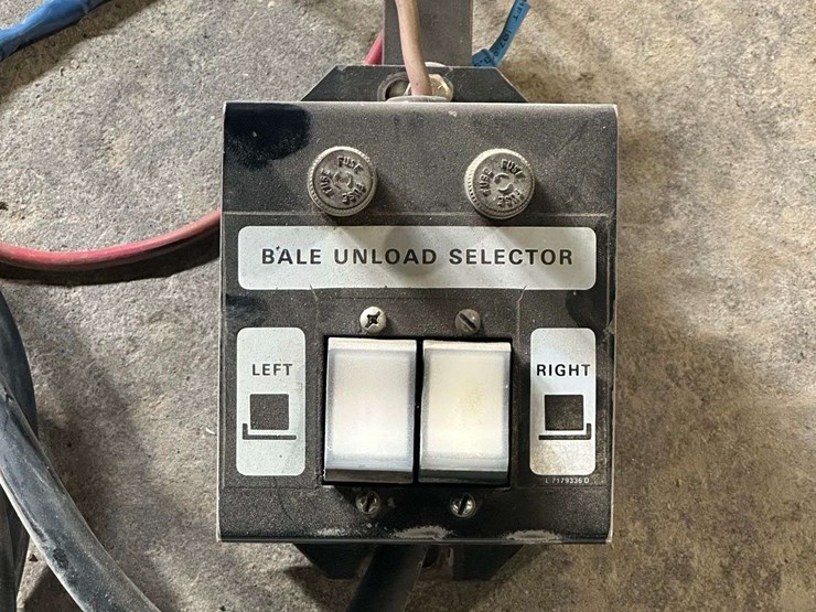 hesston-4900-image-229