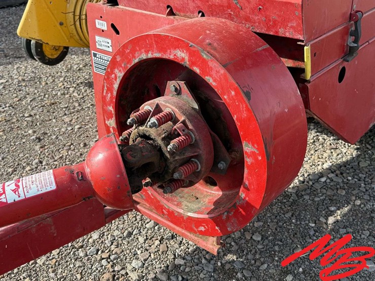 new-holland-426-image-5