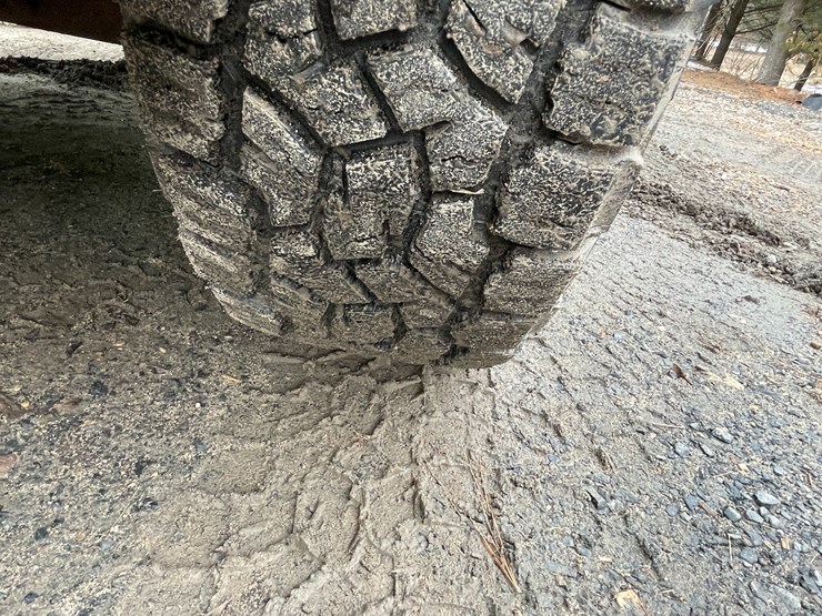 2020-chevrolet-2500hd-image-68