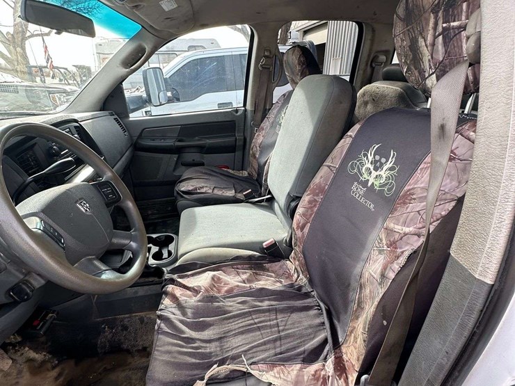 2010-dodge-ram-4500-image-21