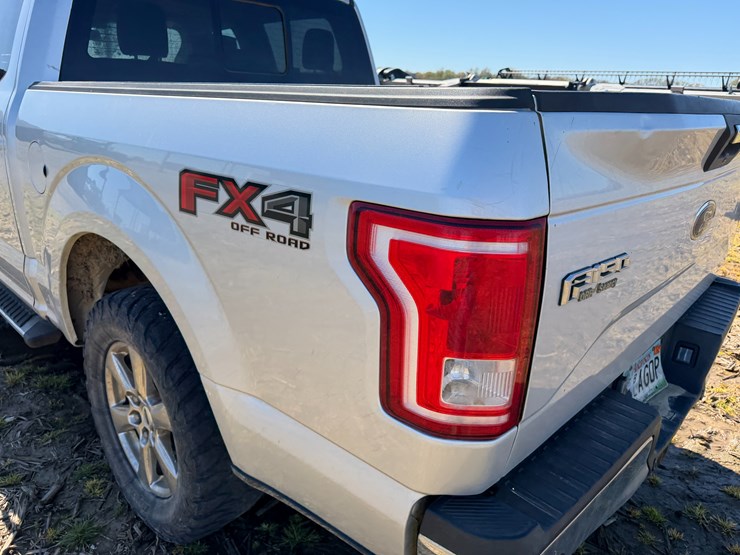 2017-ford-f150-image-17