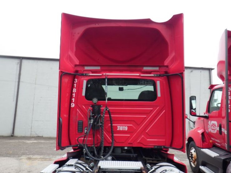 2018-international-lt-image-11