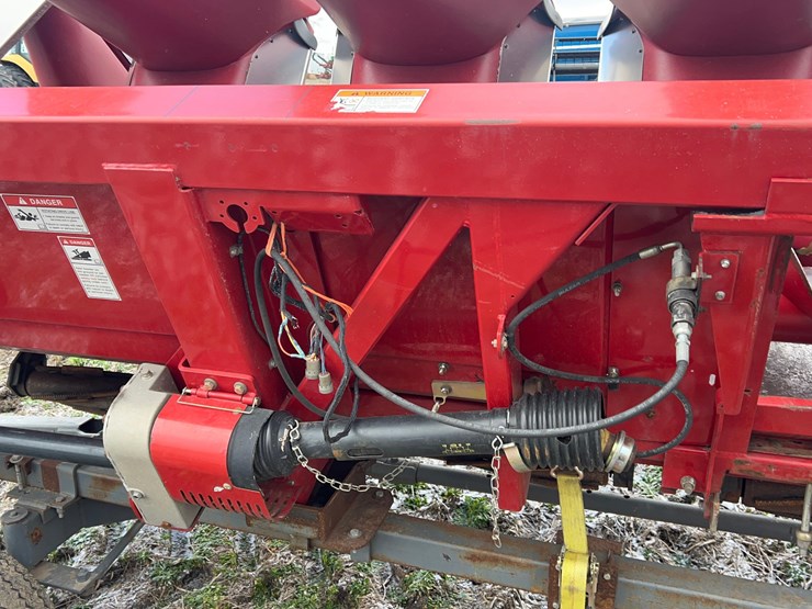 2012-case-ih-3208-image-23