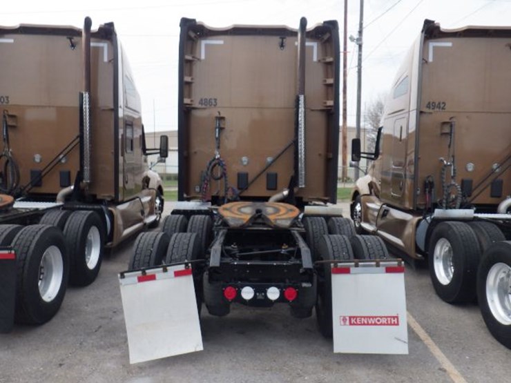 2022-kenworth-t680-image-12