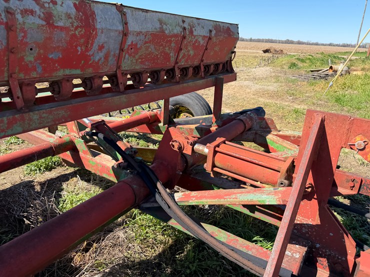 #42473-•-levee-squeeze-w/seeder-109-image-41