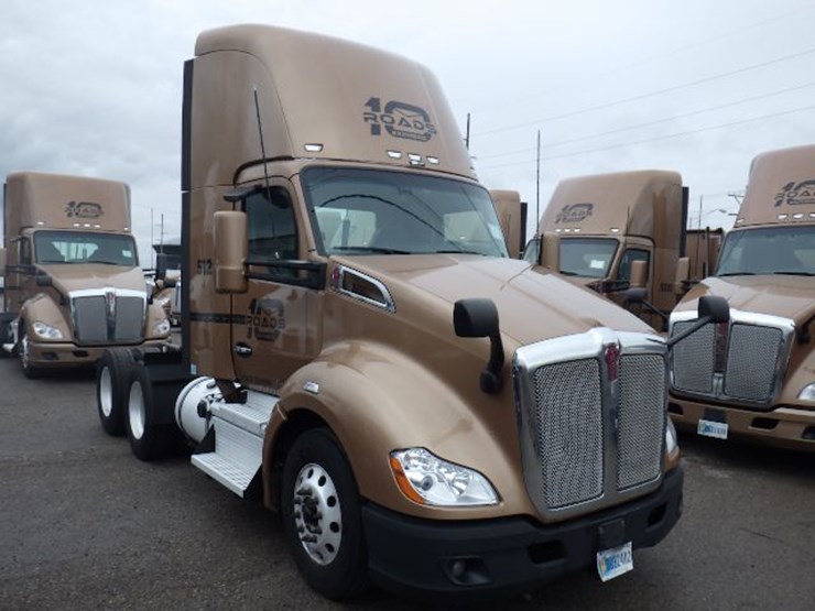 2022-kenworth-t680-image-3