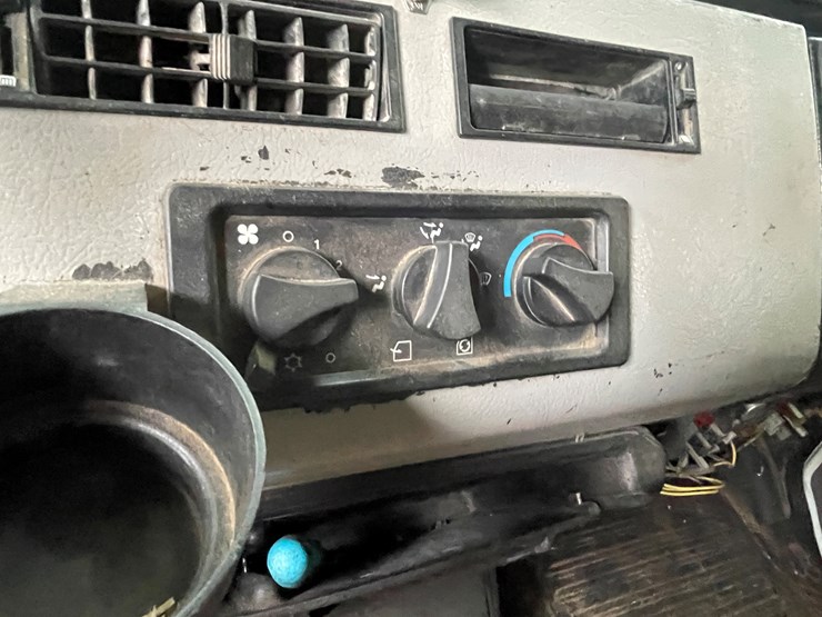 2003-caterpillar-3126-image-31