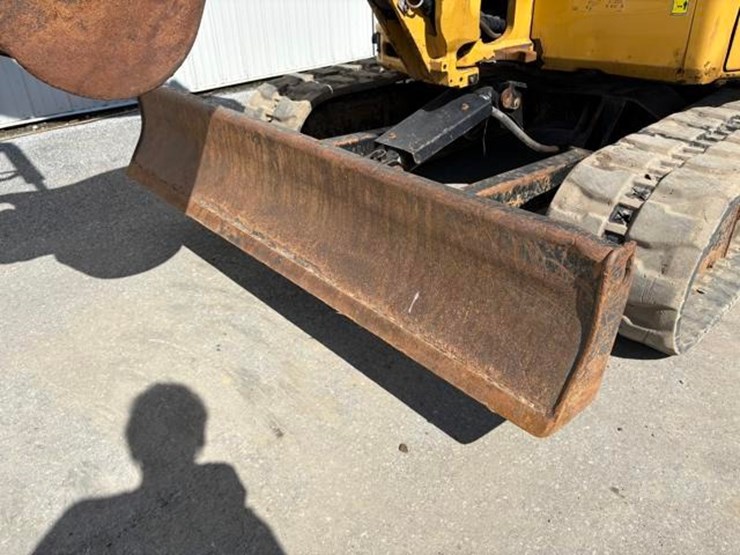 2017-caterpillar-305e2-cr-image-6