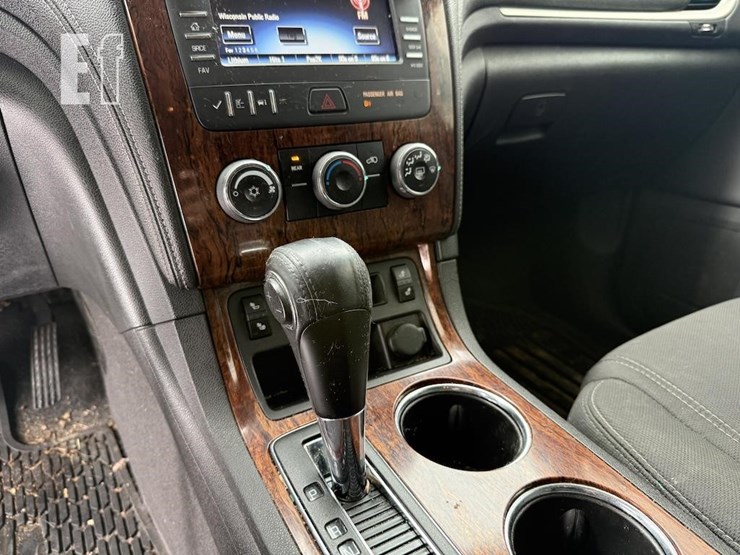 2014-chevrolet-traverse-image-8