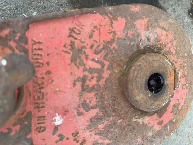 1-1/2-ton-chain-hoist-and-15-ton-single-sheave-block-with-hook-image-9