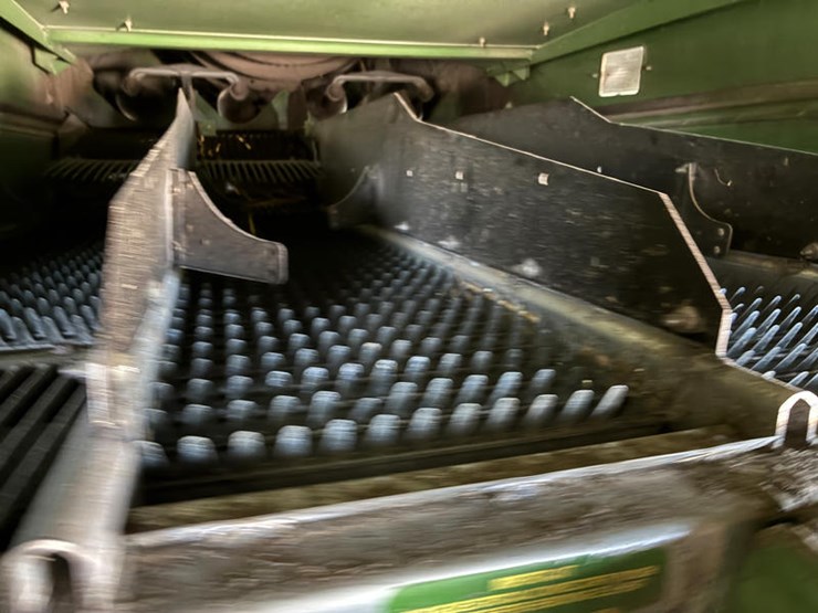 2005-john-deere-9660-sts-image-41