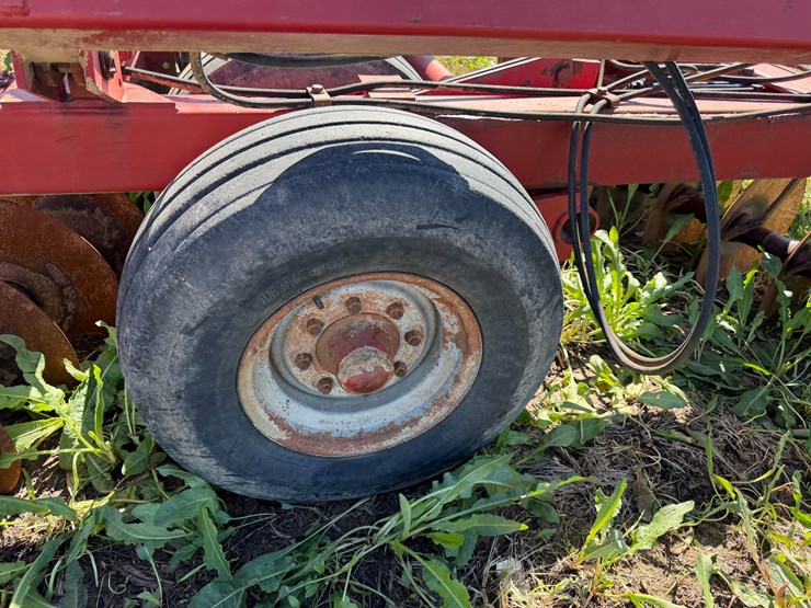 case-ih-3900dh-image-10