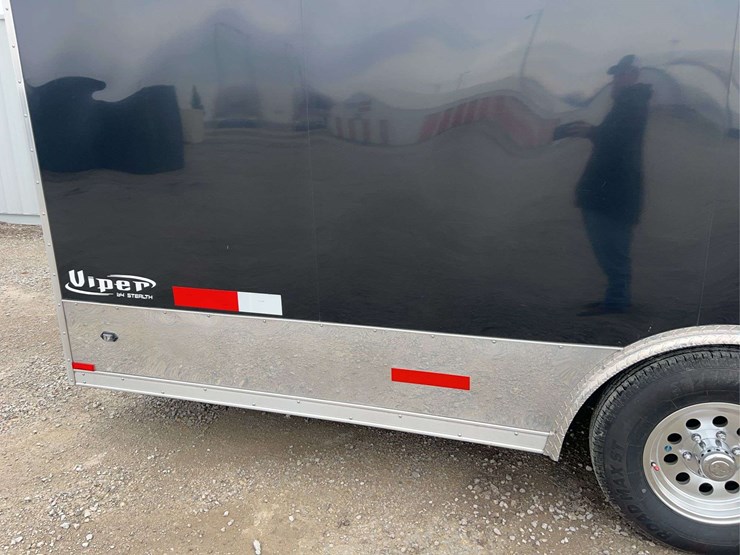 2016-stealth-viper-24'-enclosed-trailer-image-18