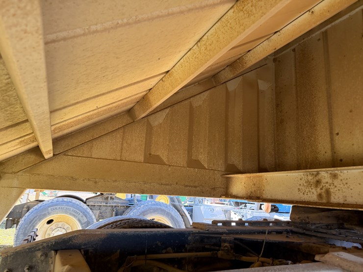 #42454-•-2016-construction-trailer-specialists-40'-steel-hopper-bottom-trailer-vin:-5tu124027gs000544-image-29