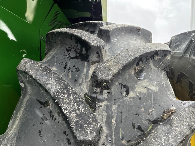 2023-john-deere-s780-image-37