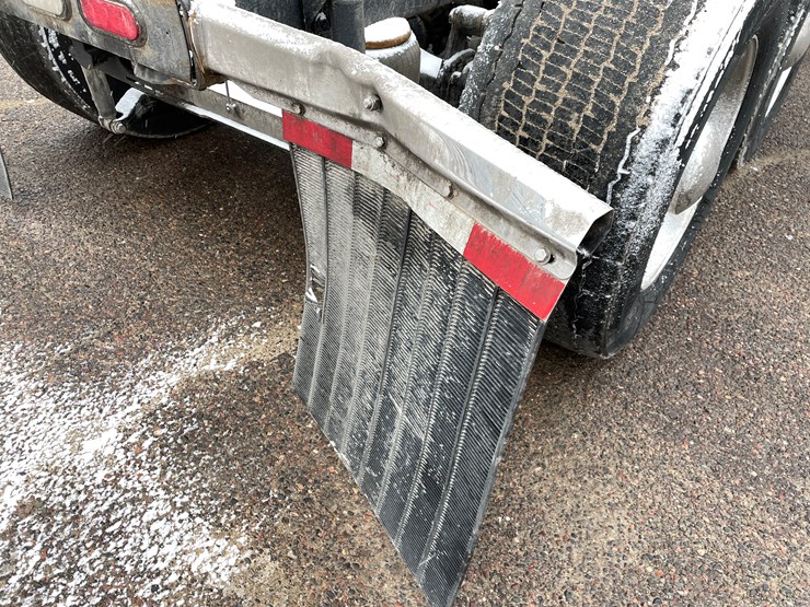 2019-peterbilt-579-image-20