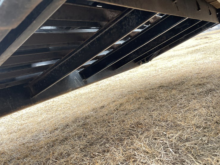 #1098-•-2022-big-tex-trailer-(has-wi-title)-image-10