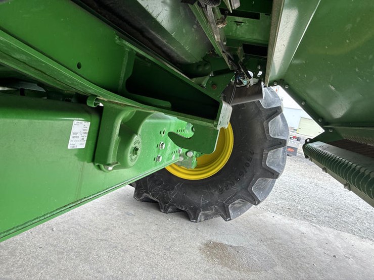 2023-john-deere-s780-image-46