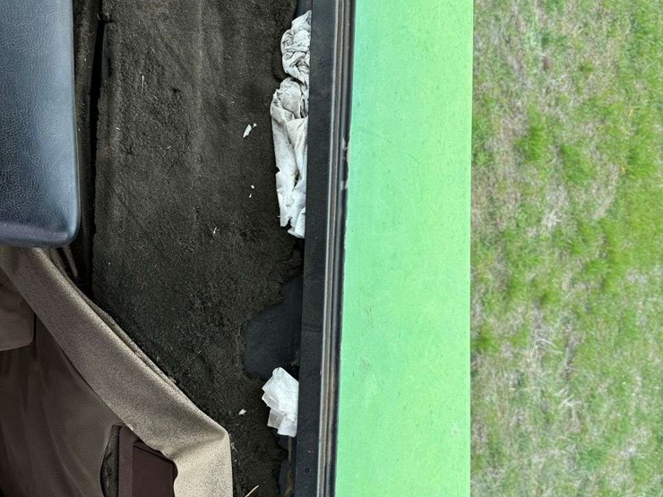 john-deere-2950-image-25