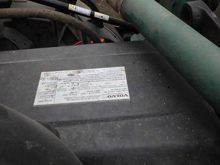 2011-volvo-vnl-t/a-truck-tractor-image-22