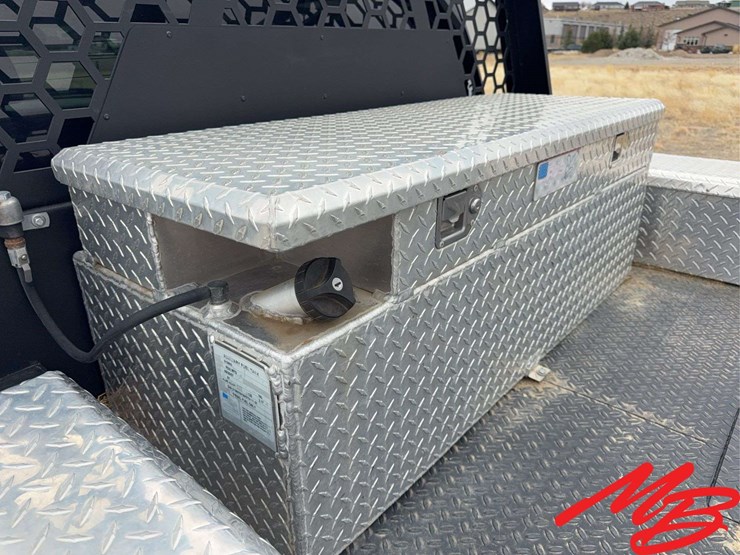 2009-gmc-sierra-2500-image-12