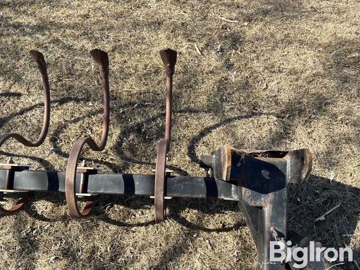 track-scratcher-image-18