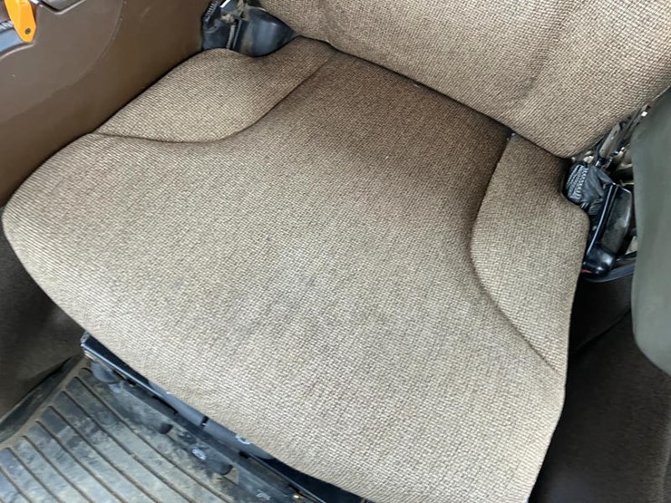 2008-john-deere-8130-image-27