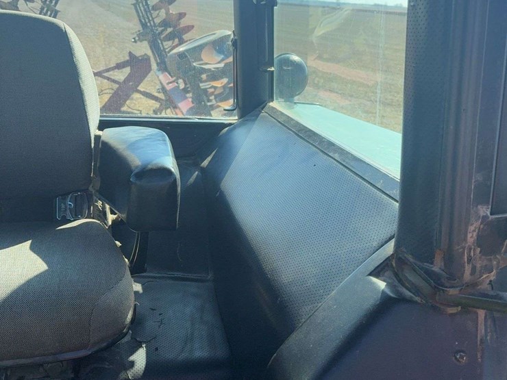 1981-john-deere-4440-image-26