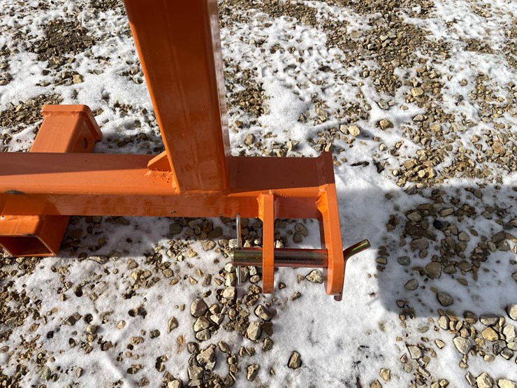 caterpillar-18-image-9