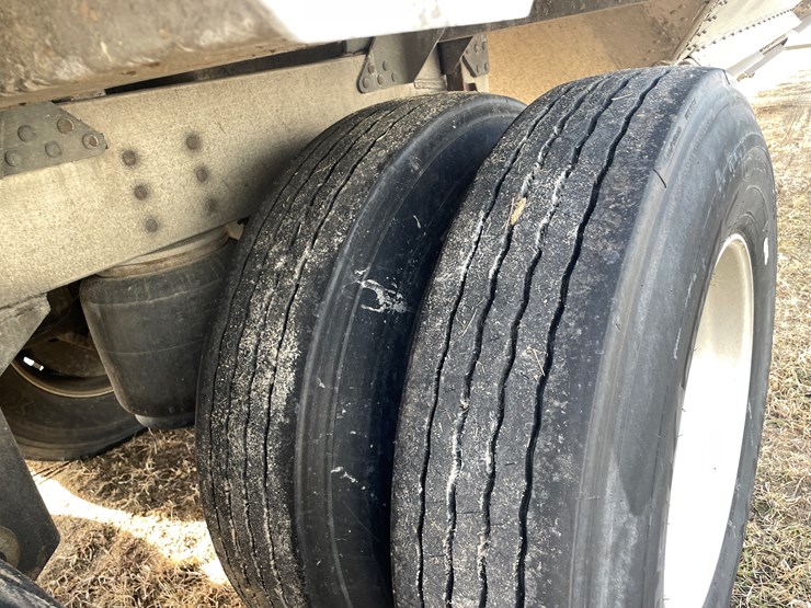 2016-timpte-42'-hopper-image-29