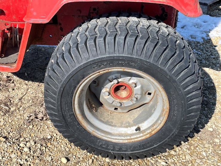 massey-ferguson-1200-image-18