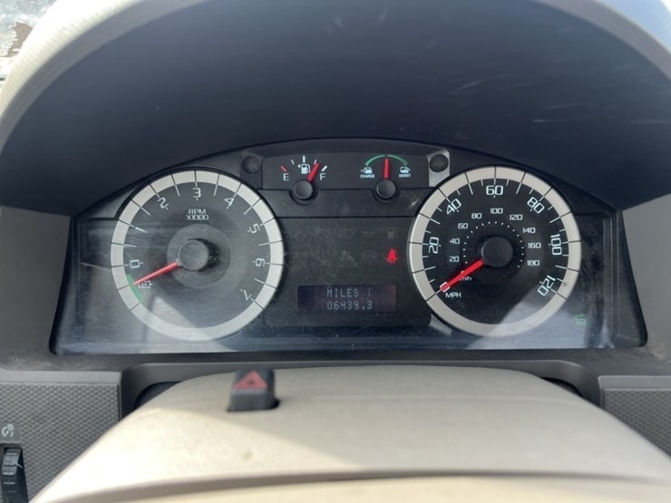 2012-ford-escape-image-30