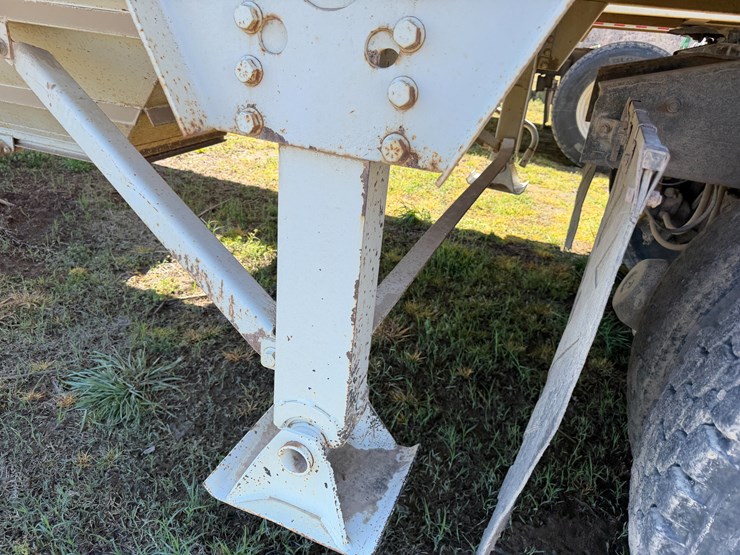 #42454-•-2016-construction-trailer-specialists-40'-steel-hopper-bottom-trailer-vin:-5tu124027gs000544-image-32