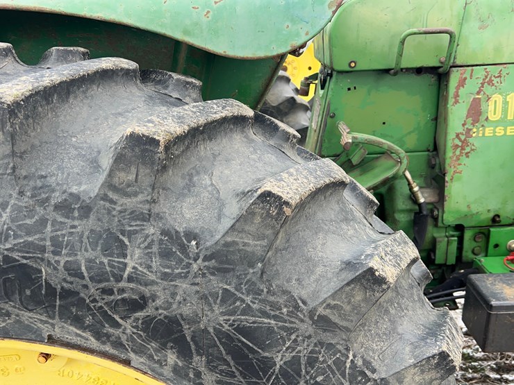 1961-john-deere-4010-image-17