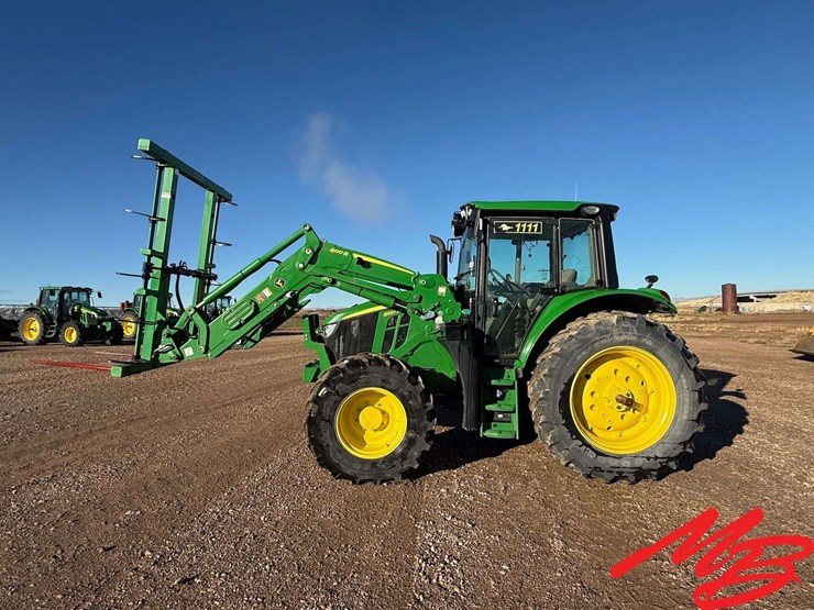 2023-john-deere-6120m-image-4