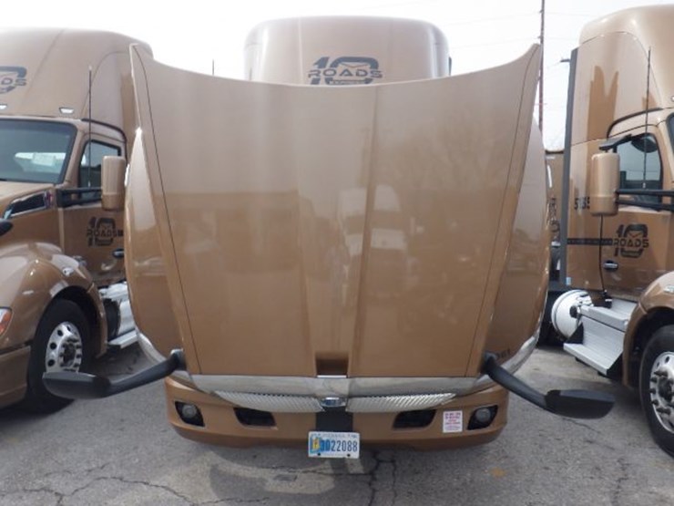 2022-kenworth-t680-image-23