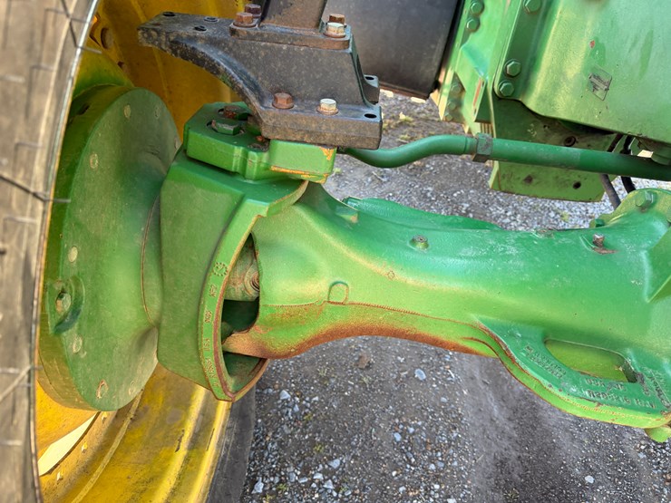 2010-john-deere-8270r-image-17