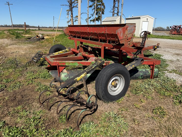 #42473-•-levee-squeeze-w/seeder-109-image-3