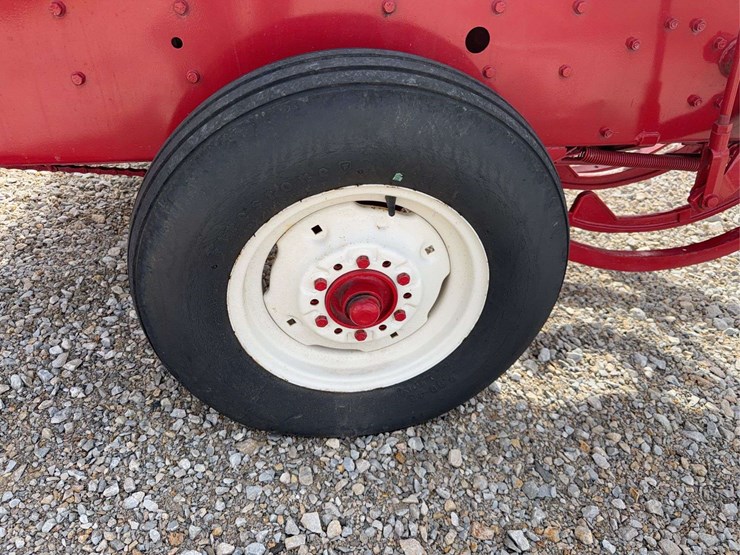 international-baler-image-7