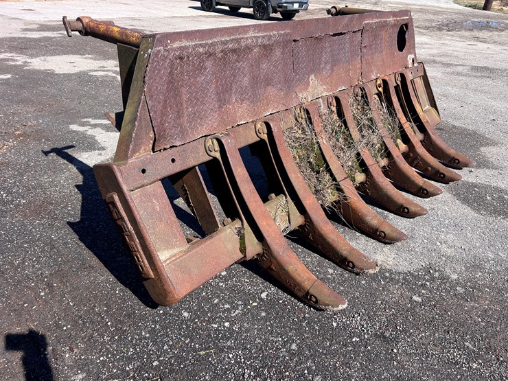 #4391-•-fleco-11'-root-rake---fits-auction-lot-#1000-d7e-image-2