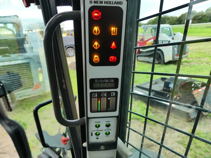 new-holland-c232-image-16