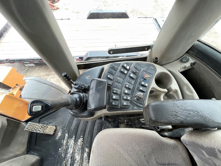 2008-case-621e-xr-image-33