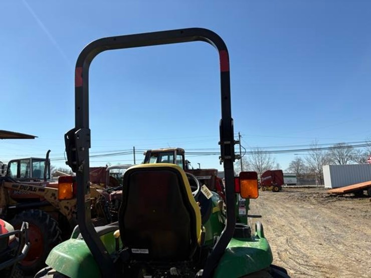 2007-john-deere-3120-image-16