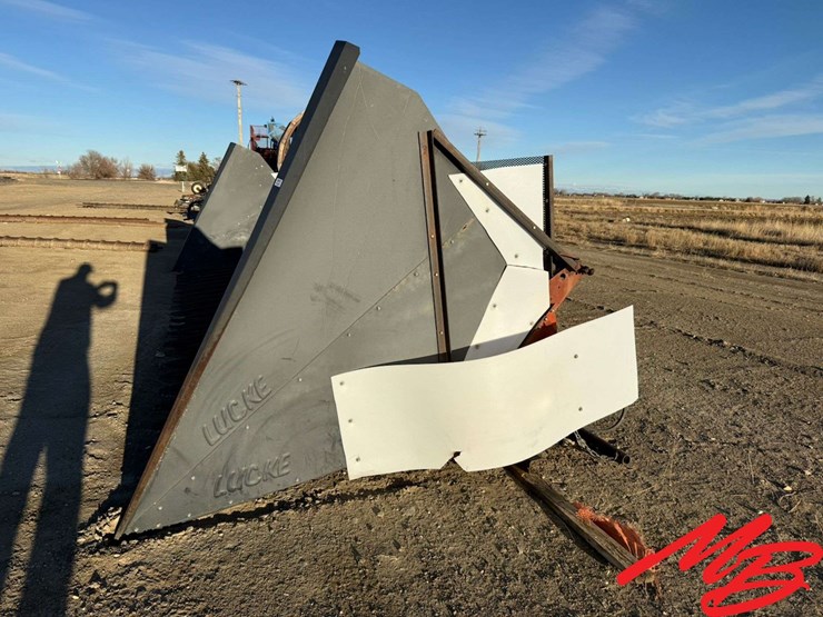 sunflower-header-24’-w/-lucke-shields-and-lucke-pans-image-8