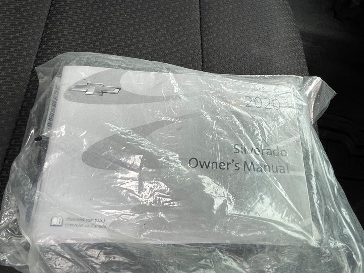 2020-chevrolet-2500hd-image-46